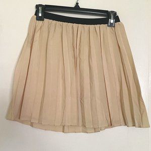 Willow & Clay Pleated Mini Skirt